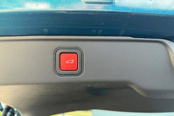 Fiat 600 1.2 HYBRID 145 SPORT E-DCT6 MY26 Bleu Sea - Toit Noir