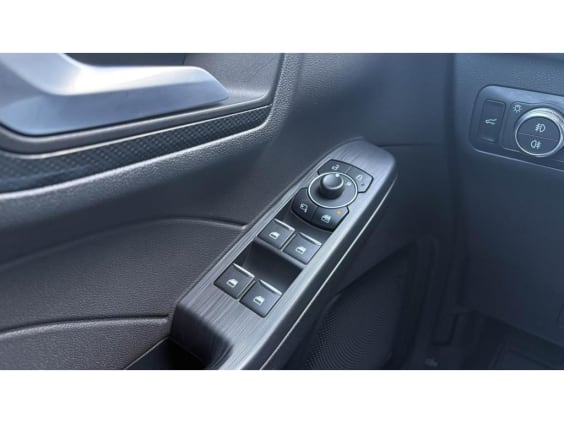 Ford KUGA 2.0 ECOBLUE 120 BVA ST-LINE X Bleu Azur Métallisée
