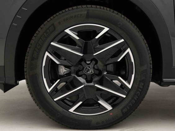Peugeot 3008 145 e-DSC6 Hybrid GT Gris