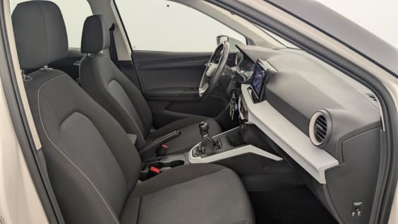 Seat Arona 1.0 TSI 95 ch Start/Stop BVM5 Style Business Blanc Candy Toit Noir 