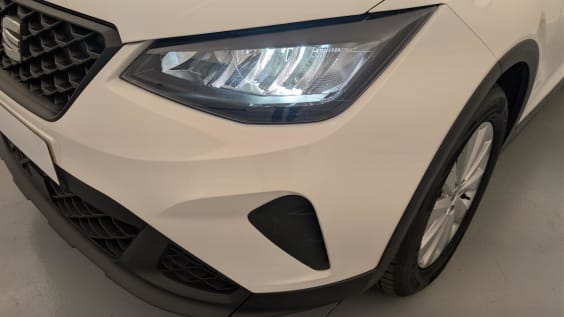 Seat Arona 1.0 TSI 95 ch Start/Stop BVM5 Style Business Blanc Candy Toit Noir 
