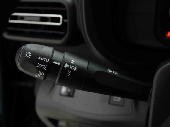 Citroën Berlingo E-BERLINGO 50 KWH 136 M PLUS Bleu