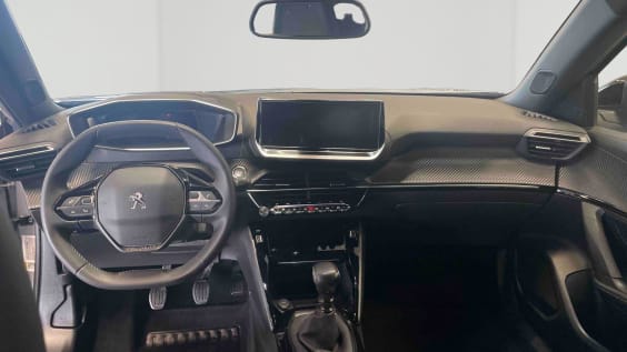 Peugeot 2008 ALLURE 130 S&S BVM6 Gris clair