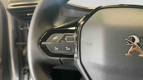 Peugeot 2008 ALLURE 130 S&S BVM6 Gris clair
