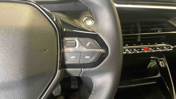 Peugeot 2008 ALLURE 130 S&S BVM6 Gris clair