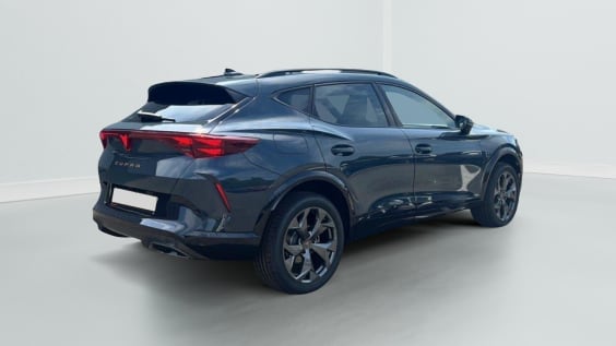 Cupra Formentor FORMENTOR 1.5 eTSI 150CH DSG7 Bleu Fjord Metal
