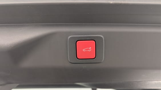 Peugeot 3008 Hybrid 145 e-DCS6 GT Gris Artense / Toit Noir