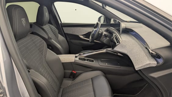 Peugeot 3008 Hybrid 145 e-DCS6 GT Gris Artense / Toit Noir