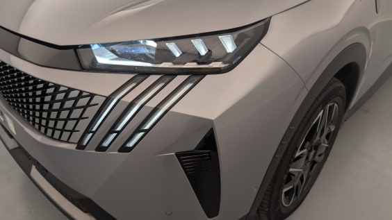 Peugeot 3008 Hybrid 145 e-DCS6 GT Gris Artense / Toit Noir