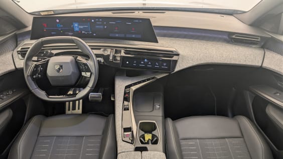 Peugeot 3008 Hybrid 145 e-DCS6 GT Gris Artense / Toit Noir