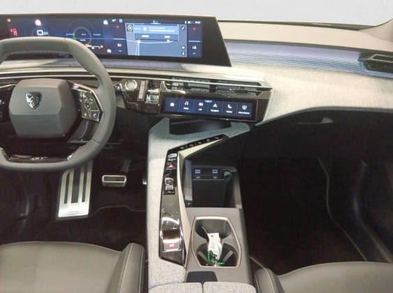 Peugeot 3008 Hybrid 136 e-DCS6 GT Noir Perla Nera