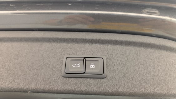 Audi A3 SPORTBACK TFSI e Hybride rechargeable 204 S tronic 6 S line Gris Daytona