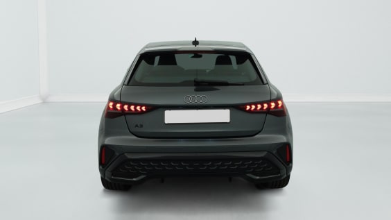 Audi A3 SPORTBACK TFSI e Hybride rechargeable 204 S tronic 6 S line Gris Daytona