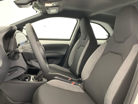 Toyota AYGO X 1.0 VVT-i 72 Dynamic Blanc Pur