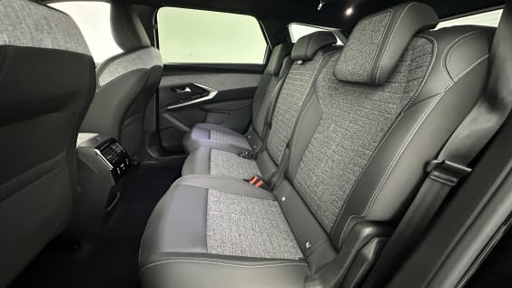 Peugeot 5008 5008 III 1.2 Hybrid 145ch Allure e-DCS6 Noir Perla Nera