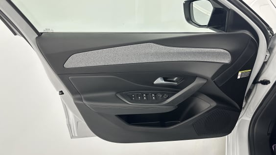 Peugeot 308 SW 308 sw III 1.2 Hybrid 145ch Allure e-DCS6 Blanc Okenite