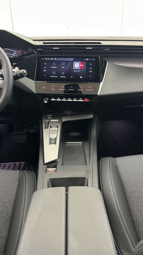 Peugeot 308 SW 308 sw III 1.2 Hybrid 145ch Allure e-DCS6 Blanc Okenite