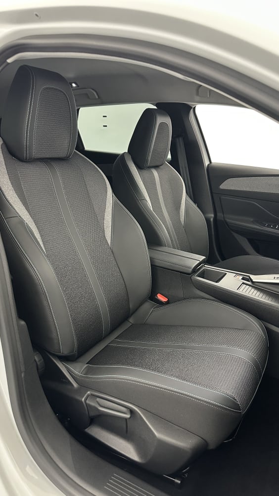 Peugeot 308 SW 308 sw III 1.2 Hybrid 145ch Allure e-DCS6 Blanc Okenite
