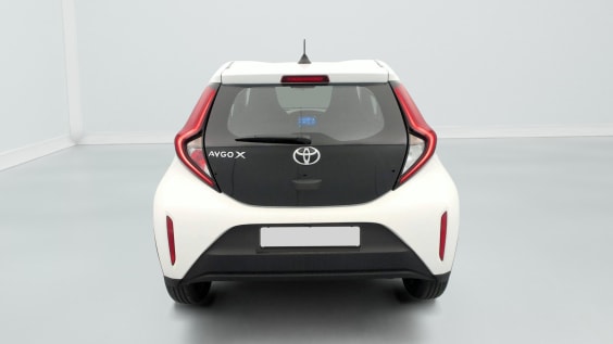 Toyota AYGO X 1.0 VVT-i 72 Dynamic Blanc Pur