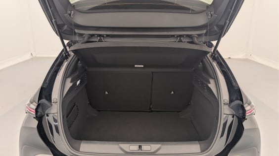 Peugeot 308 Hybrid 145 e-DCS6 Allure Noir Perla Nera