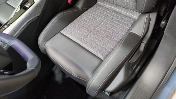 Peugeot 5008 HYBRID 145 CH E-DCS6 ALLURE Bleu Ingaro