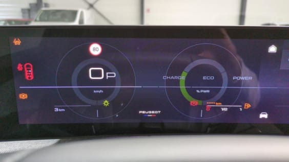 Peugeot 5008 HYBRID 145 CH E-DCS6 ALLURE Bleu Ingaro
