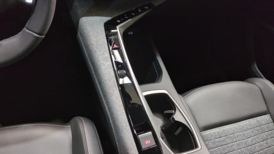 Peugeot 5008 HYBRID 145 CH E-DCS6 ALLURE Bleu Ingaro