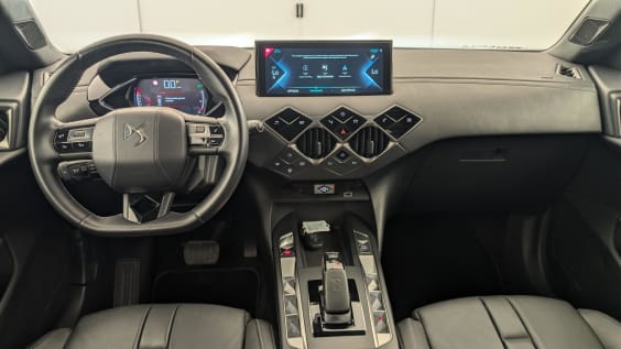 DS DS 3 CROSSBACK ELECTRIQUE E-TENSE GRAND CHIC Bleu Millenium - Toit Noir Onyx