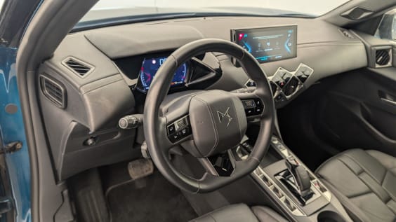 DS DS 3 CROSSBACK ELECTRIQUE E-TENSE GRAND CHIC Bleu Millenium - Toit Noir Onyx