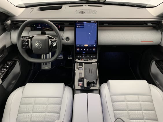 Citroën C5 AIRCROSS HYBRIDE NOUVEAU 145 CH E-DCS6 MAX Blanc Okénite