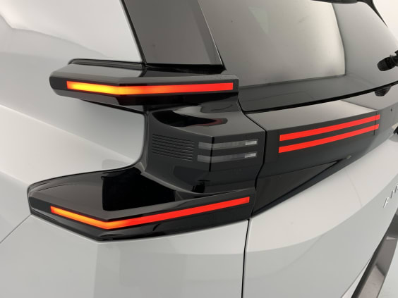 Citroën C5 AIRCROSS HYBRIDE NOUVEAU 145 CH E-DCS6 MAX Blanc Okénite