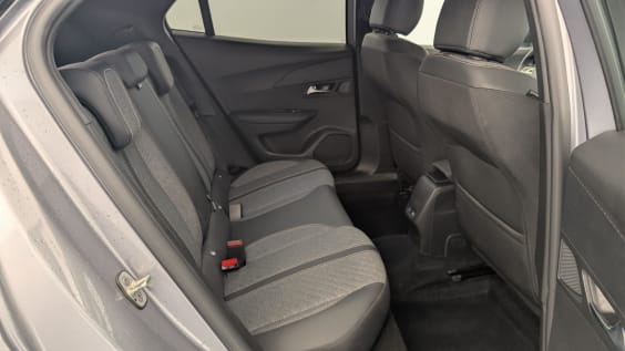 Peugeot 2008 ELECTRIQUE 50 kWh 136 ch Allure gris artense