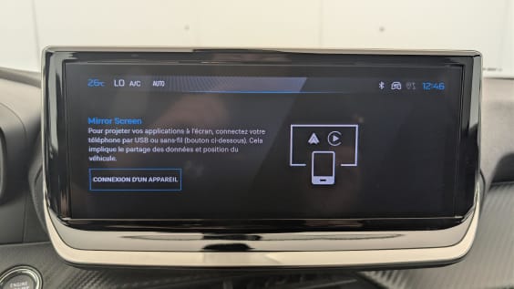 Peugeot 2008 ELECTRIQUE 50 kWh 136 ch Allure gris artense