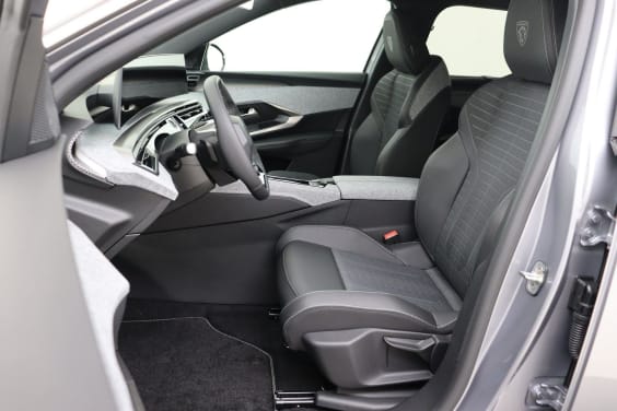 Peugeot 5008 GT Hybrid 145 hp e-DSC6 Grey