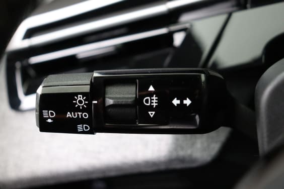 Peugeot 5008 GT Hybrid 145 hp e-DSC6 Grey