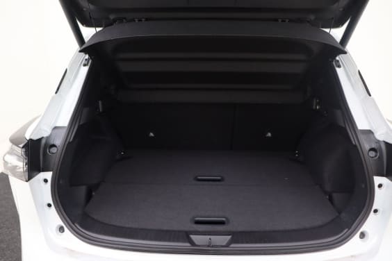 Nissan QASHQAI Tekna Plus 1.3 158 hp CVT 2WD White