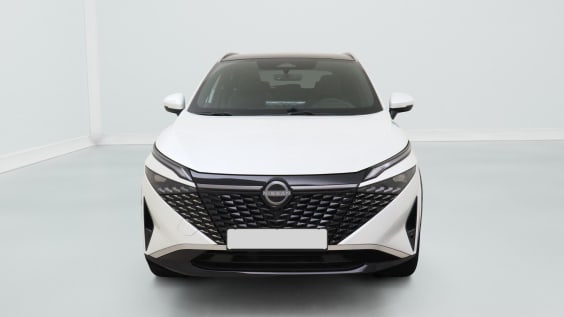 Nissan QASHQAI Tekna 1,3 158 hp CVT 2WD White