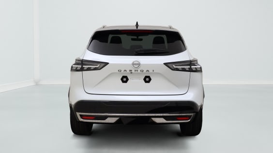 Nissan QASHQAI Tekna Plus 2Tone 1.3 158 hp CVT 2WD White