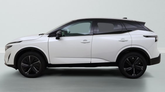 Nissan QASHQAI Tekna Plus 2Tone 1.3 158 hp CVT 2WD White