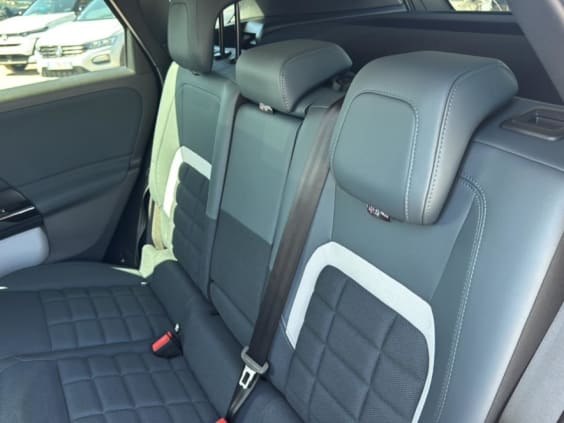 Citroën C5 Aircross 1.2 HYBRIDE 145 PLUS Gris Platinium T/Noi