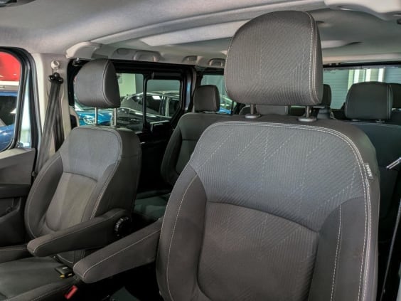 Nissan PRIMASTAR COMBI Primastar Combi L1H1 3.0t 2.0 dCi 150 S/S BVM Tekna Gris Comète