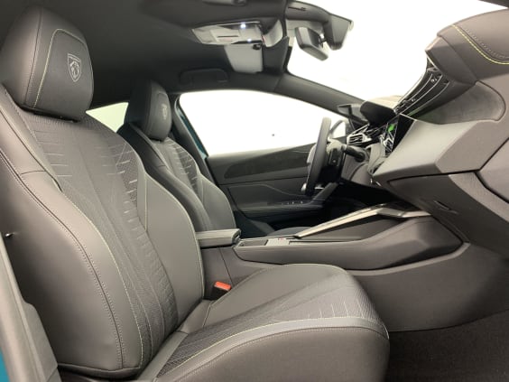 Peugeot 308 NOUVELLE BLUEHDI 130CH S&S EAT8 GT Bleu Lagoa