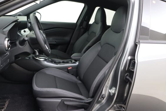 Nissan JUKE N-Connecta 1.6 Hybrid 143 hp AT 2WD Grey