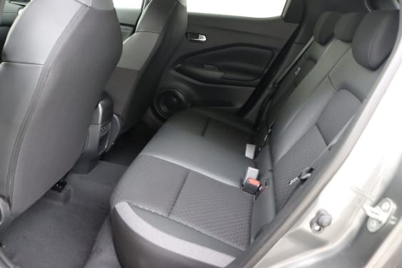 Nissan JUKE N-Connecta 1.6 Hybrid 143 hp AT 2WD Grey