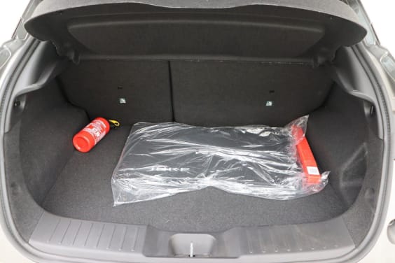 Nissan JUKE N-Connecta 1.6 Hybrid 143 hp AT 2WD Grey