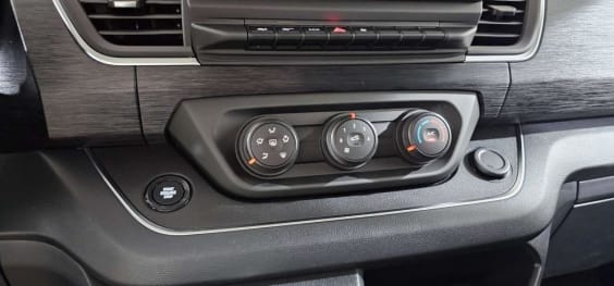 Nissan PRIMASTAR COMBI Primastar Combi L1H1 3.0t 2.0 dCi 170 S/S BVA9 Tekna Gris Pierre De Lune