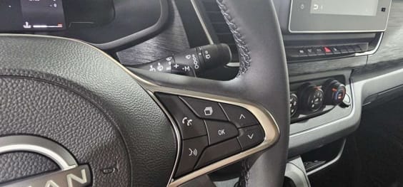 Nissan PRIMASTAR COMBI Primastar Combi L1H1 3.0t 2.0 dCi 170 S/S BVA9 Tekna Gris Comète