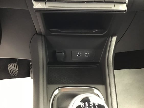 Renault CAPTUR Techno Be 1.2 ESS 115 Gris Rafale