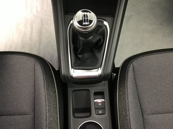 Renault CAPTUR Techno Be 1.2 ESS 115 Gris Cassiopee