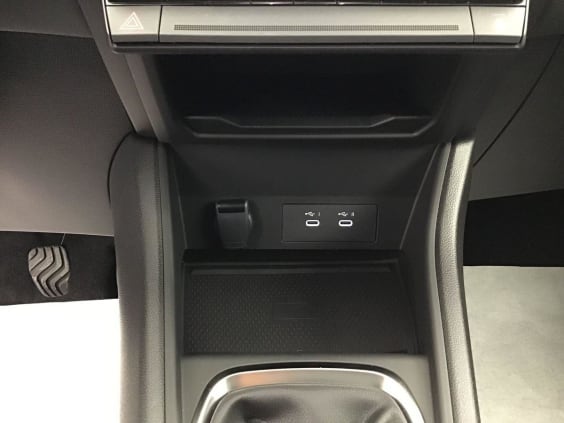 Renault CAPTUR Techno Be 1.2 ESS 115 Gris Cassiopee